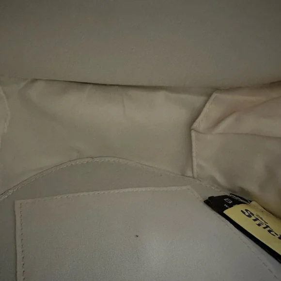 DISNEY Brand Stitch Heart-Shaped Crossbody by BIOWORLD New With Tags - Picture 9 of 13